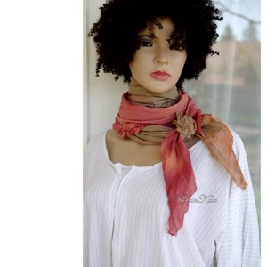 SYROME-SHAWL - eșarfă batik cu volane / nucă cărămizie - îmbrăcăminte și modă - eșarfe, pălării, fularuri - eșarfe - Artynos.ro