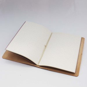 Dosar din piele naturală cu elastic pentru caiete (format A5), negru -  - Artynos.ro