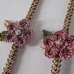  Bratara eleganta cu floare crosetata in nuante de roz pudra sau liliac - bijuterii - brățări - brățări împletite - Artynos.ro