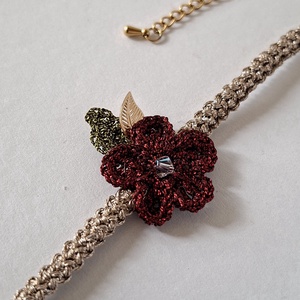 Bratara cu floare crosetata  bordeaux cu cristal irizat - Artynos.ro
