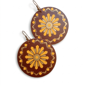 Cercei Statement din Piele Naturală, Model Mandala / Floare Galbenă, 5 cm - bijuterii - cercei - cercei lungi - Artynos.ro