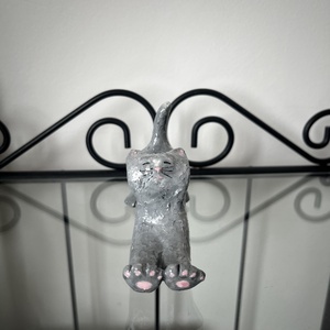 Pisicuta Yoghina - arte vizuale și accesorii  - sculptură - sculpturi și figurine din ceramică - Artynos.ro