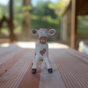 Figurina din lut, Arte vizuale si accesorii , Sculptura, Sculpturi si figurine din ceramica, Lucrare cu argila, Obiecte pictate, ARTYNOS