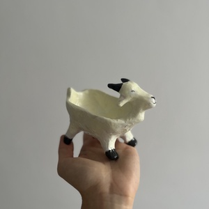 Figurina din lut - arte vizuale și accesorii  - sculptură - sculpturi și figurine din ceramică - Artynos.ro