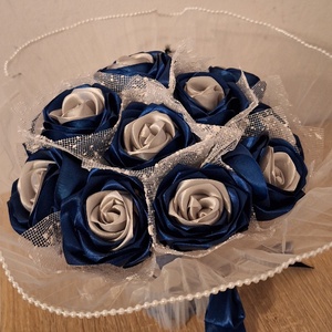 Buchet de flori din satin - casă & stil de viață - decorațiuni de casă - accesorii florale - flori în ghiveci - Artynos.ro