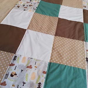 Covoras Patchwork, Animalute Verde-Maro - jucării și echipamente pentru copii - jucării bebeluși - covoraș de joacă - Artynos.ro