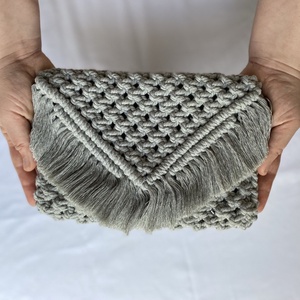 Geanta plic handmade macrame, stil minimalist , Geantă și husă, Genți de umăr și genți de mână, Genți de umăr, Înnoda, Împletituri, broderie cu mărgele, ARTYNOS
