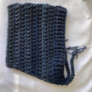 Caciula tip gluga (hoodie) - îmbrăcăminte și modă - eșarfe, pălării, fularuri - căciulă - Artynos.ro