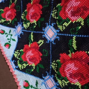 Carpeta traditionala romaneasca - accessorii și unelte - textile - pîslă - Artynos.ro