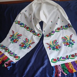 Comori traditionale romanesti. Stergar cusut manual, Accessorii si unelte, Obiecte de decorare, Textil de decorare, Broderie, Cusatura, ARTYNOS