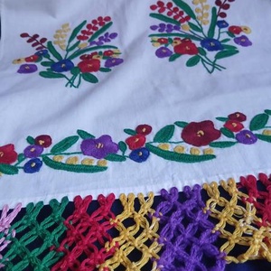 Comori traditionale romanesti. Stergar cusut manual - accessorii și unelte - obiecte de decorare - textil de decorare - Artynos.ro