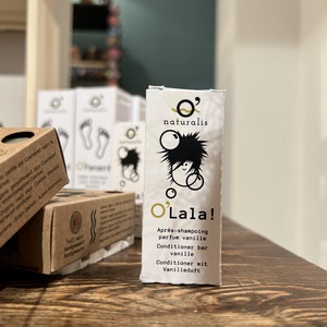 OLala! Balsam solid de par cu vanilie, pentru toate tipurile de par, potrivit si pentru femeile insarcinate si copii, O - baie și frumusețe - șampoane naturale - Artynos.ro
