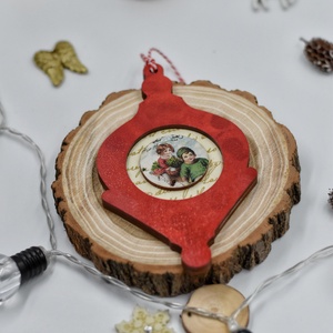 Ornament de Craciun din lemn, realizat prin tehnica decupajului, Craciun, Cadouri de Mos Craciun, Decor cu Mos Craciun, Pictura, Decoupage, transfer si tehnici servetel, ARTYNOS