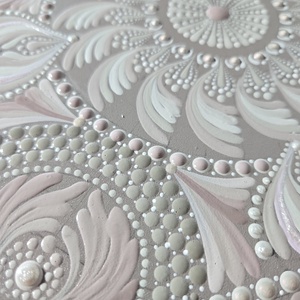 Mandala pictată manual Rădăcini de Lumină . Artă originală în nuanțe mocha mousse - casă & stil de viață - decorațiuni de casă - decor spiritual - mandala - Artynos.ro