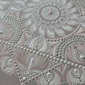 Mandala pictată manual Rădăcini de Lumină . Artă originală în nuanțe mocha mousse - casă & stil de viață - decorațiuni de casă - decor spiritual - mandala - Artynos.ro