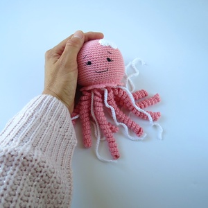 Jucărie croșetată meduza/ caracatița Fifi - jucării și echipamente pentru copii - plușuri - păpușă croșetată, păpușă de pluș - Artynos.ro