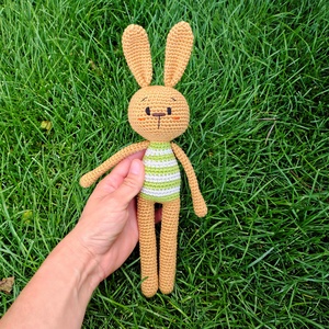 Jucarie crosetata iepuras Rory - Artynos.ro