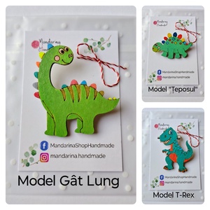 Martisoare pentru baieti, din lemn, pictate manual � Model dinozauri - Artynos.ro