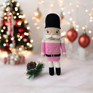 Spărgător de nuci croșetat - casă & stil de viață - accesorii pentru decorat casa - decorațiuni de masă și decorațiuni pentru rafturi  - decorațiuni de masă - Artynos.ro