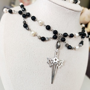 Sable  Set bijuterii unicat din onix și perle de cultură  colier, cercei și brățară - bijuterii - seturi de bijuterii - Artynos.ro