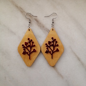 Cercei lemn romb cu crenguță  - bijuterii - cercei - cercei din lemn - Artynos.ro