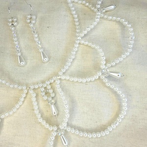 Set bijuterii -Colier și cercei din perle - accesorii nuntă - bijuterii mireasă - set bijuterii de mireasă - Artynos.ro