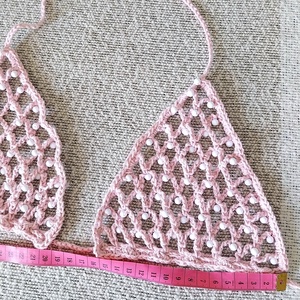 Top croșetat cu mărgele pentru accesorizarea ținutelor  - îmbrăcăminte și modă - haine damă - tricou și top de damă - Artynos.ro