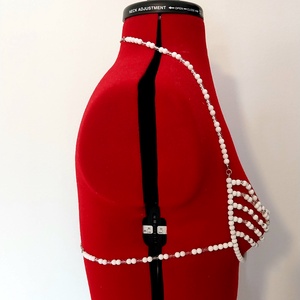 Top din mărgele pentru accesorizarea ținutelor  - îmbrăcăminte și modă - haine damă - tricou și top de damă - Artynos.ro