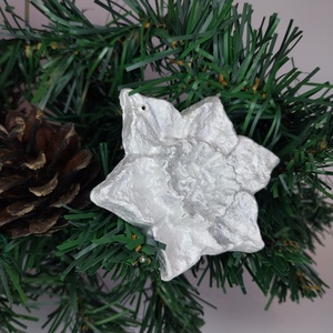 Glob de Craciun,Floare pentru brad din papier-mâché  handmade, eco-friendly - crăciun - decorațiuni de crăciun de casă - globuri de crăciun - Artynos.ro