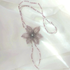 Colier lung cu floare din mărgele  - bijuterii - coliere - coliere din mărgele - Artynos.ro