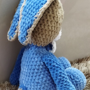 Iepuras crosetat - jucării și echipamente pentru copii - plușuri - figurine de pluș - Artynos.ro