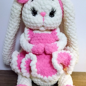 Iepuras crosetat - jucării și echipamente pentru copii - plușuri - figurine de pluș - Artynos.ro Iepuras crosetat - jucării și echipamente pentru copii - plușuri - figurine de pluș - Artynos.ro