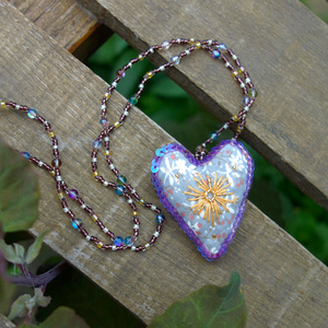 Colier talisman Inimă - bijuterii - coliere - coliere statement - Artynos.ro
