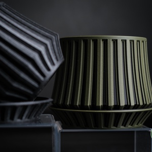 ghiveci decorativ imprimat 3D  echoic - accessorii și unelte - obiecte de decorare - plastic - Artynos.ro