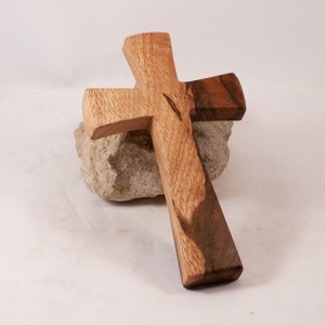 Cruce de lemn, cruce de perete  - Artynos.ro