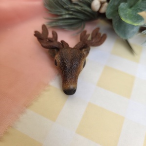 Broșă Cerb - crăciun - cadouri de moș crăciun - cadouri de moș crăciun - Artynos.ro