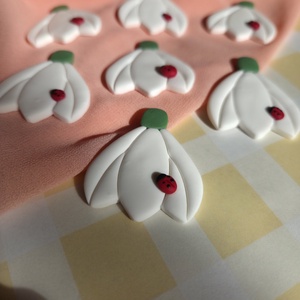 Broșă Mărțișor Ghiocel - bijuterii - mărțișor - Artynos.ro