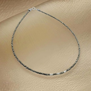 Colier minimalist din pirita fatetata - bijuterii - coliere - coliere din pietre semiprețioase - Artynos.ro