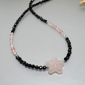 Colier cuart strawberry si turmalina neagra  - bijuterii - coliere - coliere din pietre semiprețioase - Artynos.ro