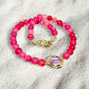 Colier din agate fucsia si cuart roz - bijuterii - coliere - coliere din pietre semiprețioase - Artynos.ro