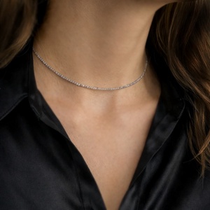Colier choker din labradorit fatetat - Ice Sparkle, Bijuterii, Coliere, Coliere din pietre semipretioase, Altele, Colier choker realizat din margele de labradorit fatetat de 2–2,5 mm, o piatra apreciata pentru ref..., ARTYNOS