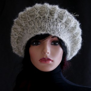 DORA / dusty - sapca extravaganta tricotata manual din mohair cu ciuperci, Imbracaminte si moda, Esarfe, palarii, fularuri, Caciula, Impletitura, ARTYNOS