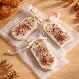 Odorizant Artizanal pentru Garderobă � Ceară de Soia și Flori Botanice - casă & stil de viață - lumânări, parfumuri, arome - ceară parfumată - Artynos.ro