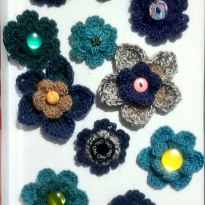 Aplicație / Broșă FlowerPower, Bijuterii, Broșă, insigne, Croșetat, ARTYNOS