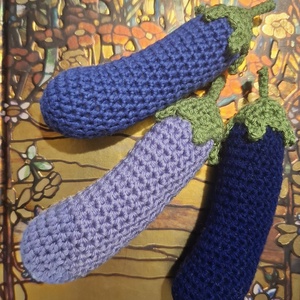 Breloc/decoratiune Eggplant - Artynos.ro