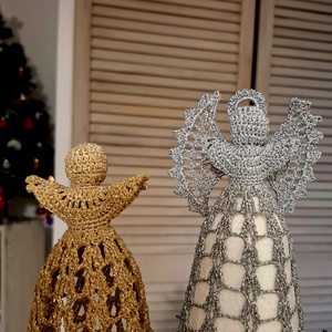 Ornament decorațiune de Crăciun croșetat manual d'Angelo - crăciun - decorațiuni de crăciun de casă - figurine pentru pomul de crăciun - Artynos.ro
