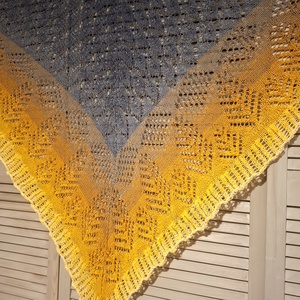 Șal tricotat manual din bumbac SUNVAWE - îmbrăcăminte și modă - eșarfe, pălării, fularuri - șaluri - Artynos.ro