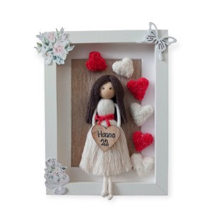 Decoratiuni pentru papusi macramé aniversare - cu numele si anul in cadru alb, , , ARTYNOS
