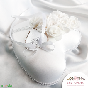 Pernă pentru verighete de nuntă Alb ca Zăpada - accesorii nuntă - accesorii de nuntă - suport verighete și perne pentru inele - Artynos.ro