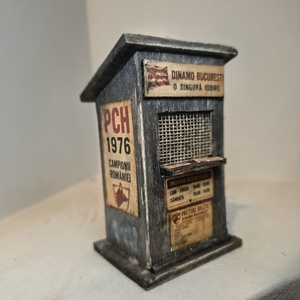 Macheta rustica in miniatura - casa de bilete Dinamo - Artynos.ro